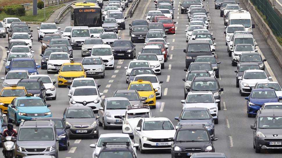 İstanbul trafiğinde bayram yoğunluğu