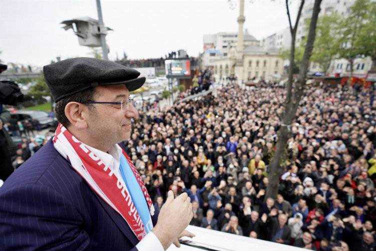 İmamoğlu: ''Konuşan gençlik istiyoruz''