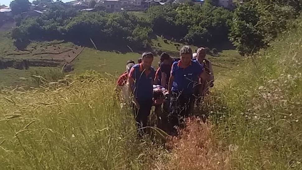 Kayalıklardan düşen yaşlı adamı AFAD kurtardı