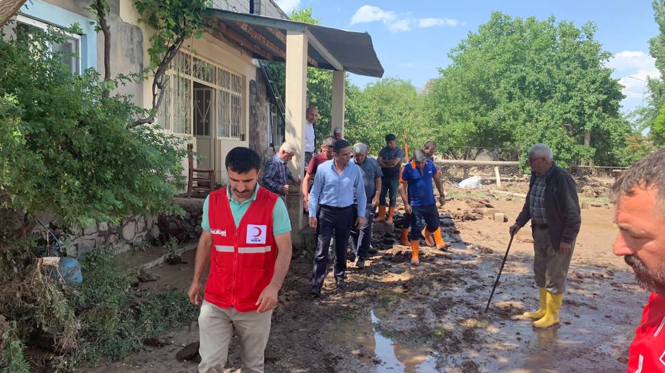 Ağrı'daki sel felaketinde 34 yapı hasar gördü