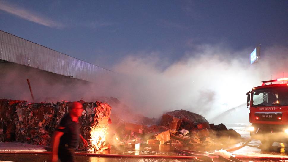 Kahramanmaraş’ta fabrika yangını