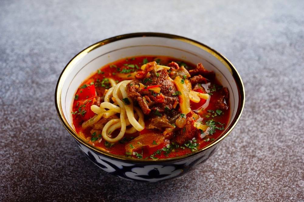 MasterChef'te Sunulan Lagman Tarifi: Uygur Mutfağının En Meşhur Yemeği Lagman Nasıl Yapılır?