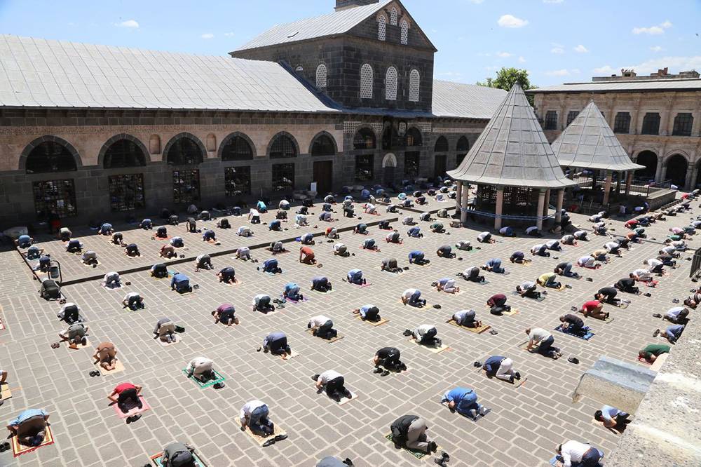 Diyarbakır İçin Aylık Namaz Vakitleri 2023