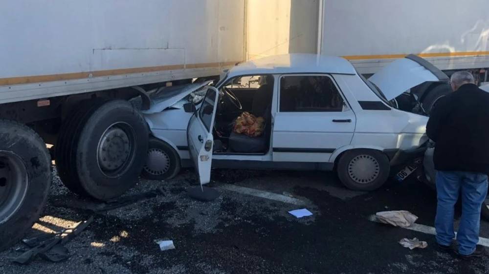 Yozgat’ta zincirleme trafik kazası: 3 yaralı