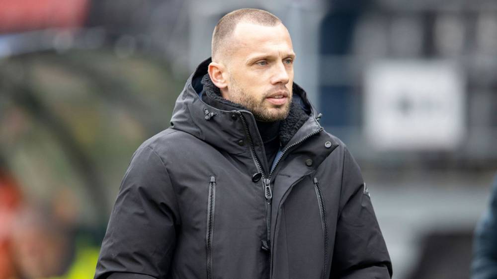 John Heitinga kimdir?