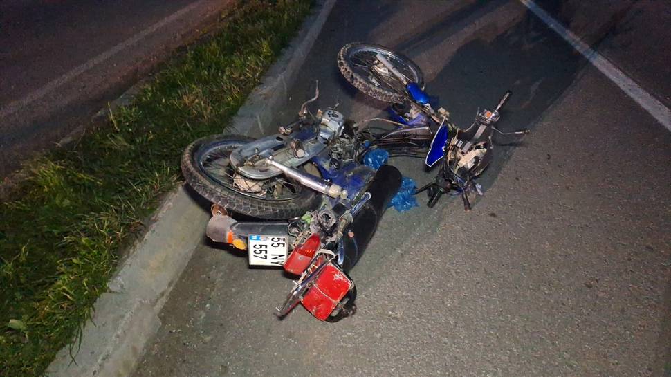 Samsun'da otomobil ile motosiklet çarpıştı: 1 ölü, 2 yaralı