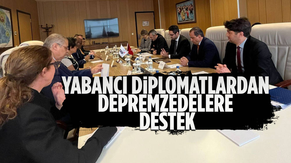 Ankara'daki yabancı diplomatlar depremzedeler için AFAD'a nakdi bağış yaptı