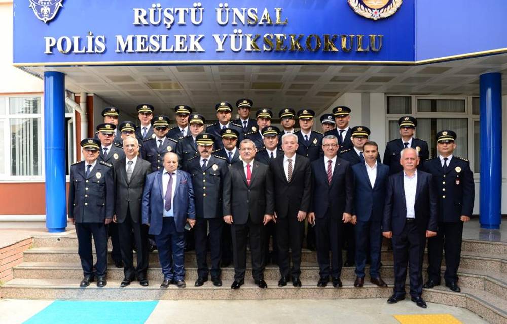 Rüştü Ünsal Polis Meslek Yüksek Okulu nerede?