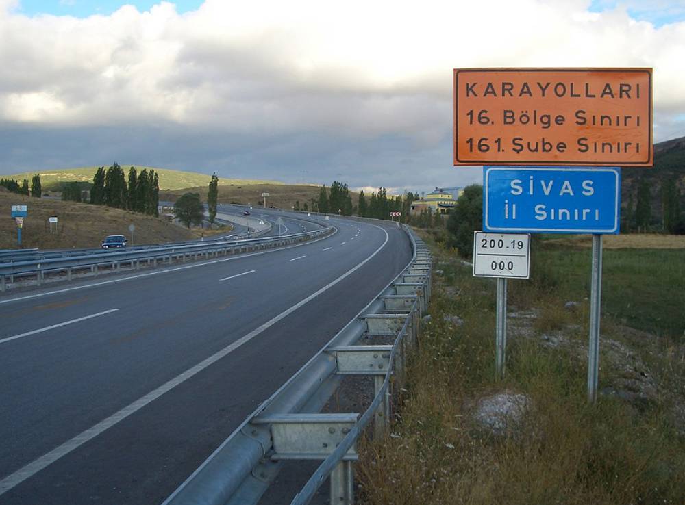 Sivas - Ankara arası kaç km?