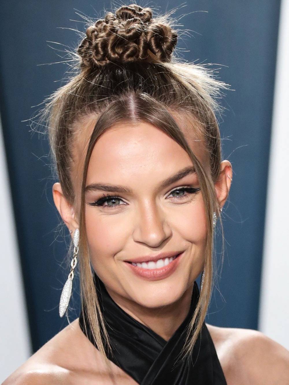 Josephine Skriver kimdir? 