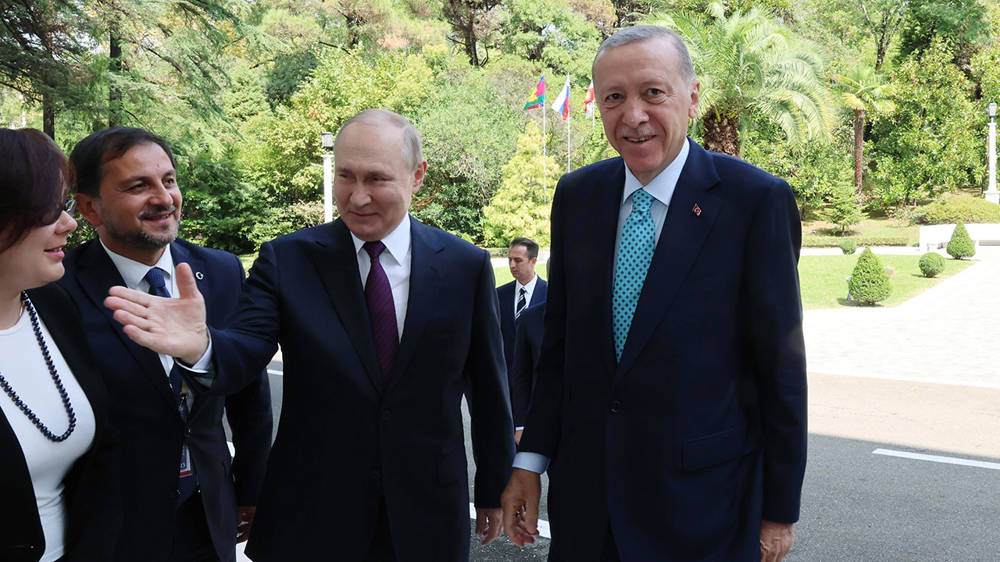 Cumhurbaşkanı Erdoğan, Rusya'dan ayrıldı