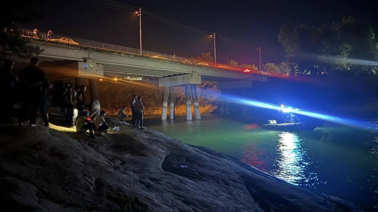 Baraj gölüne giren genç gözden kayboldu