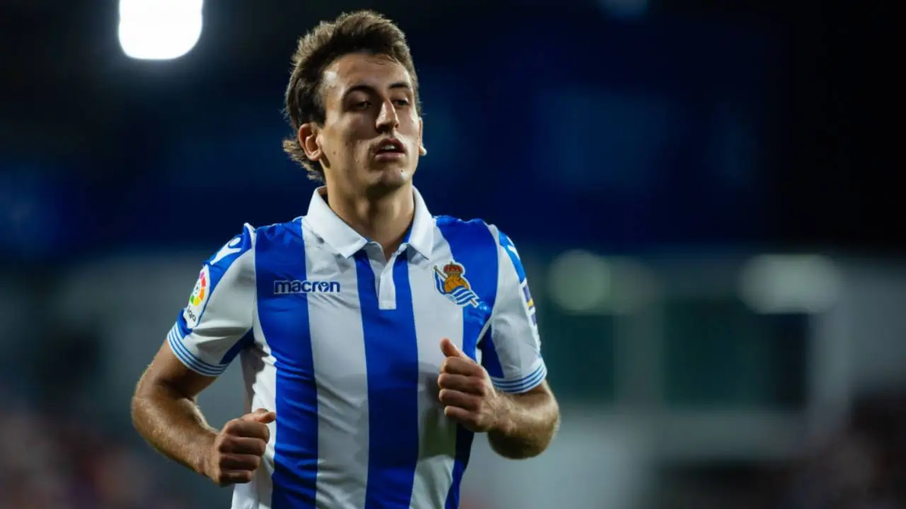 Mikel Oyarzabal kimdir?