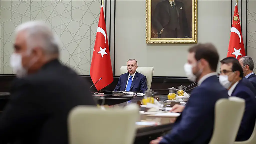  Cumhurbaşkanı ve AK Parti  Genel Başkanı Recep Tayyip Erdoğan'ın uzun süredir gündemde olan Kabine revizyonuyla ilgili özellikle 31 Mart sonrası adım atması bekleniyordu.  