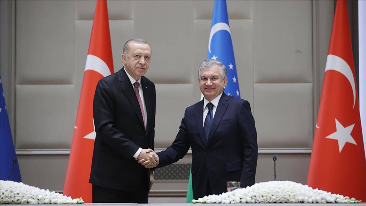 Cumhurbaşkanı Erdoğan, Özbekistan mevkidaşı Mirziyoyev ile görüştü!