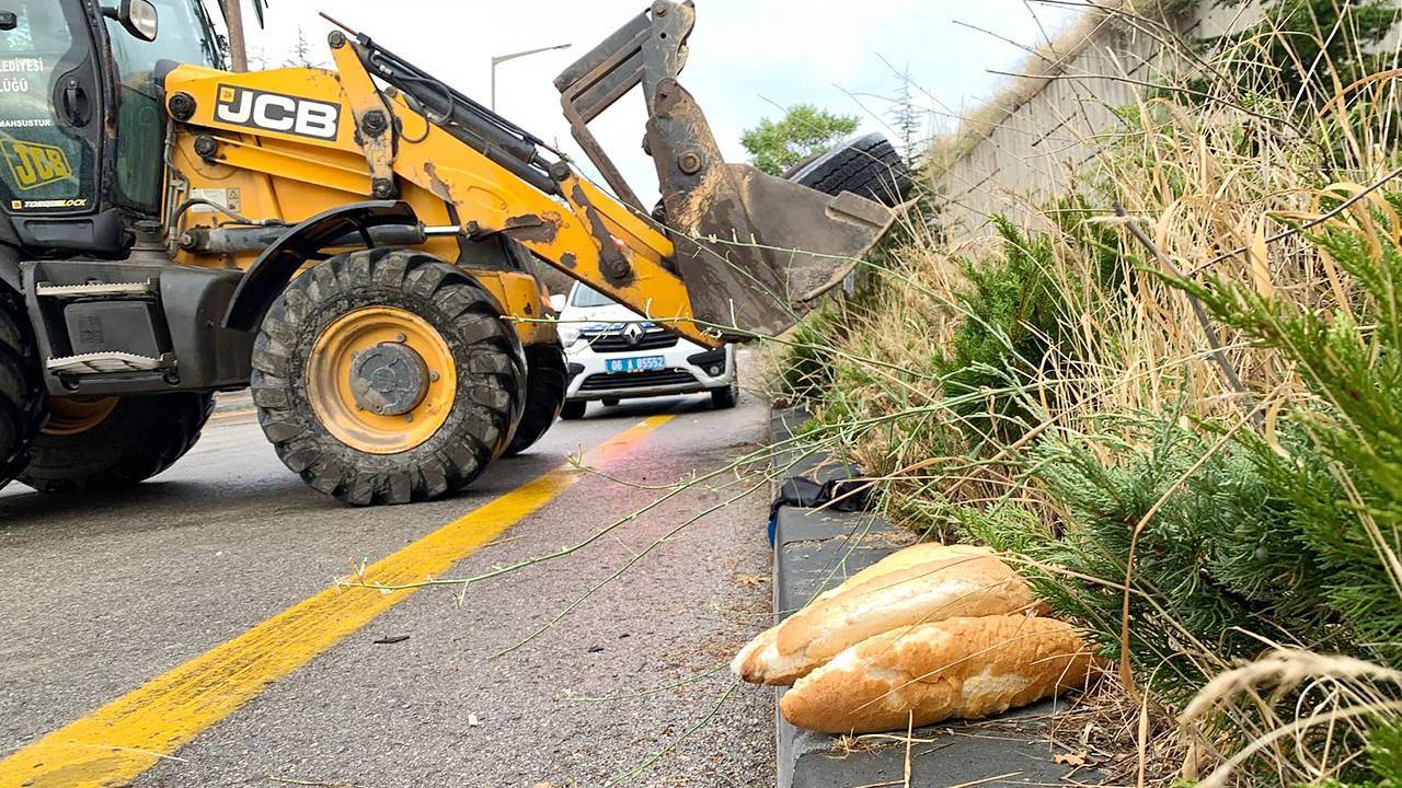 TIR’dan fırlayan lastik 18 yaşındaki Berra Eraslan’ın canına mal oldu