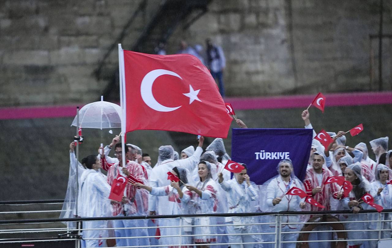 Paris 2024 Olimpiyat Oyunları resmi açılış töreni yapıldı