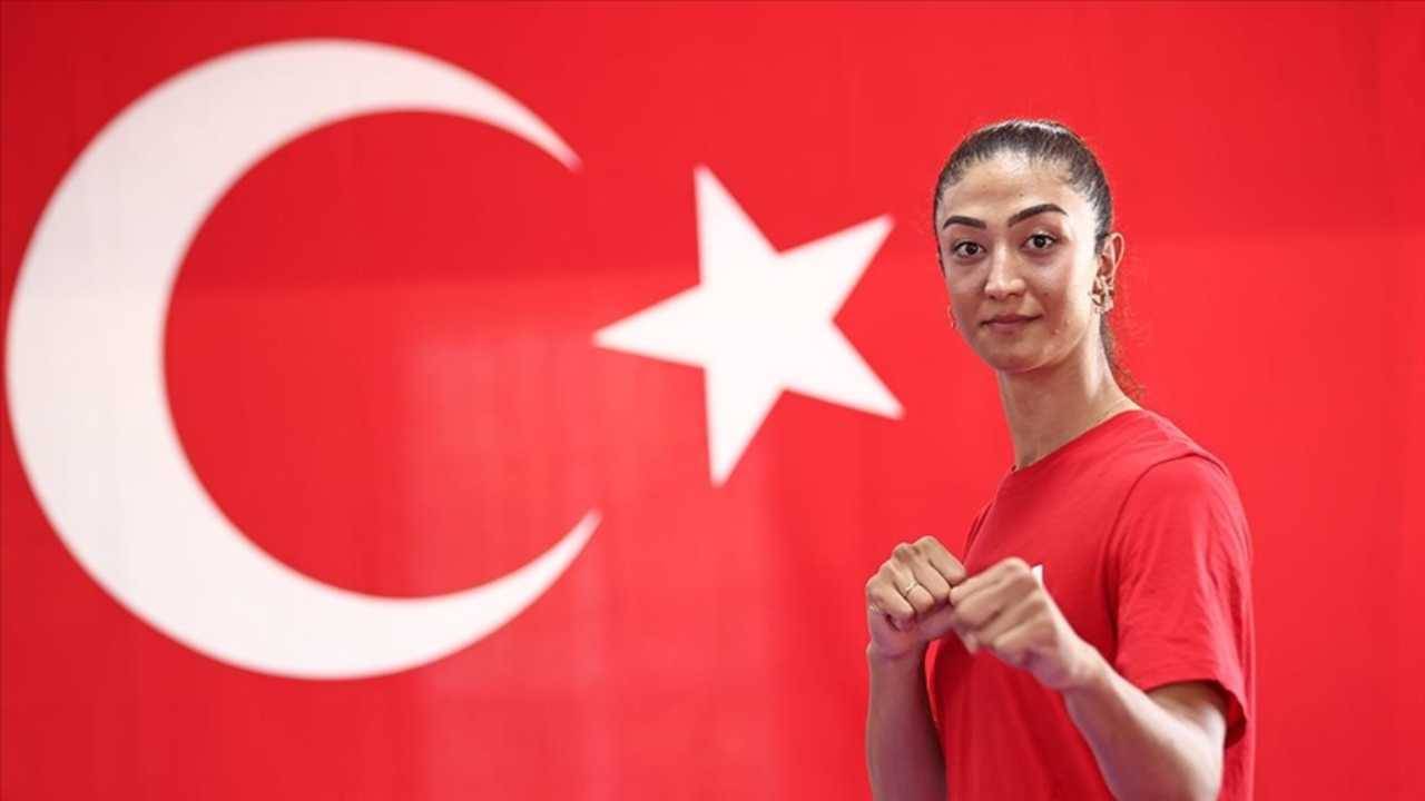 Nafia Kuş kimdir?