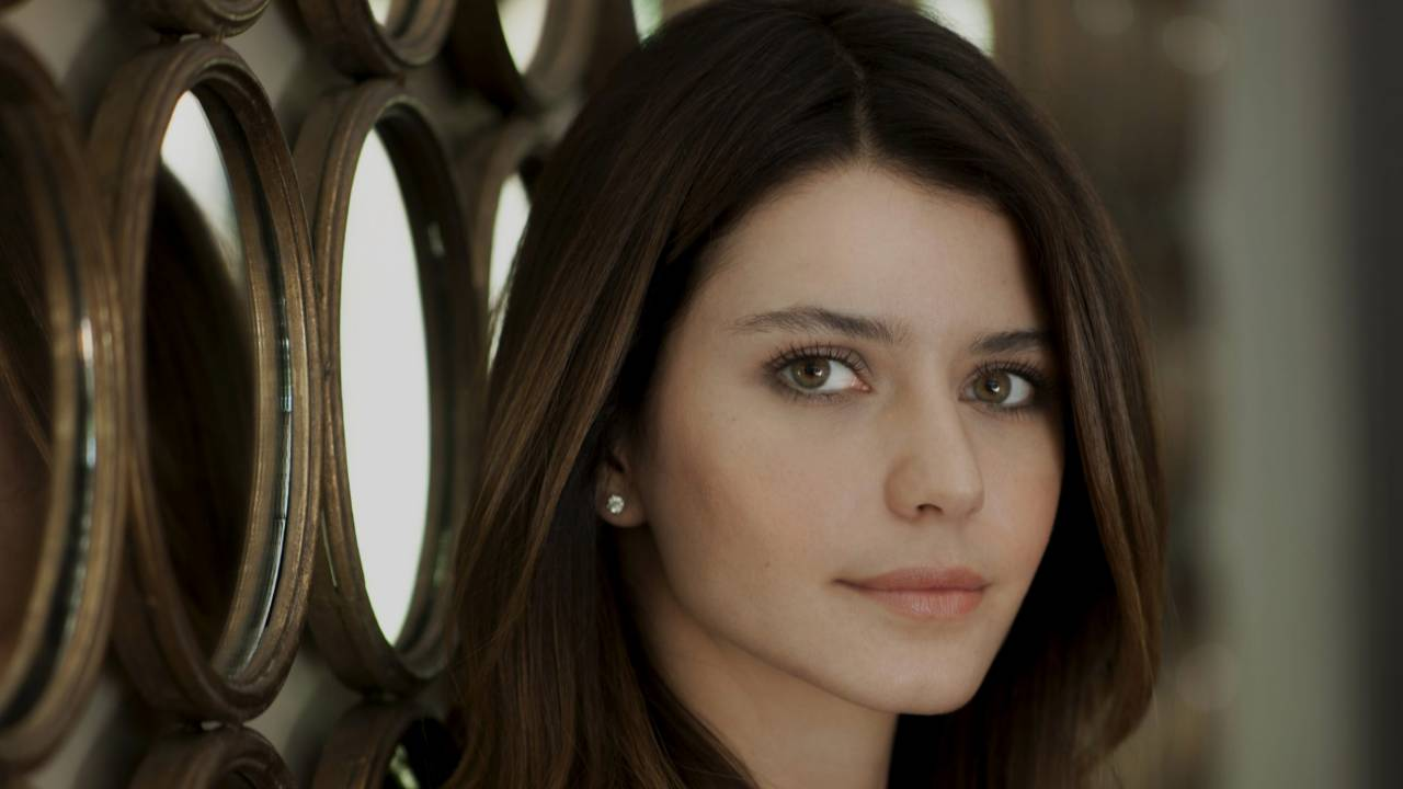 Beren Saat'in yeni projesi belli oldu!