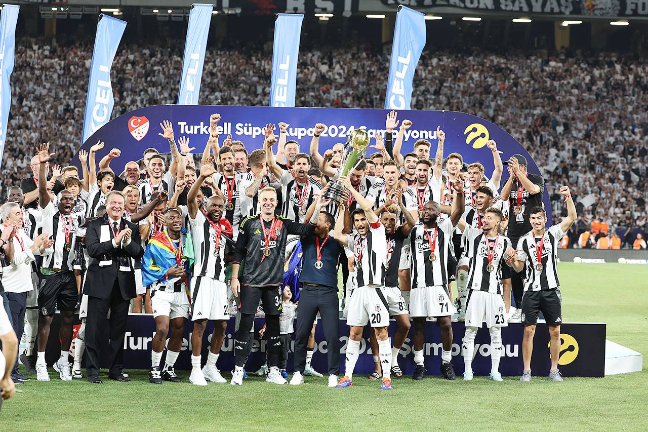 Süper Kupa tam 5 golle Beşiktaş'ın!