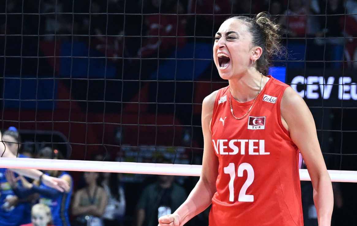 Milli Voleybolcu Elif Şahin Kimdir? Nereli, Kaç Yaşında?