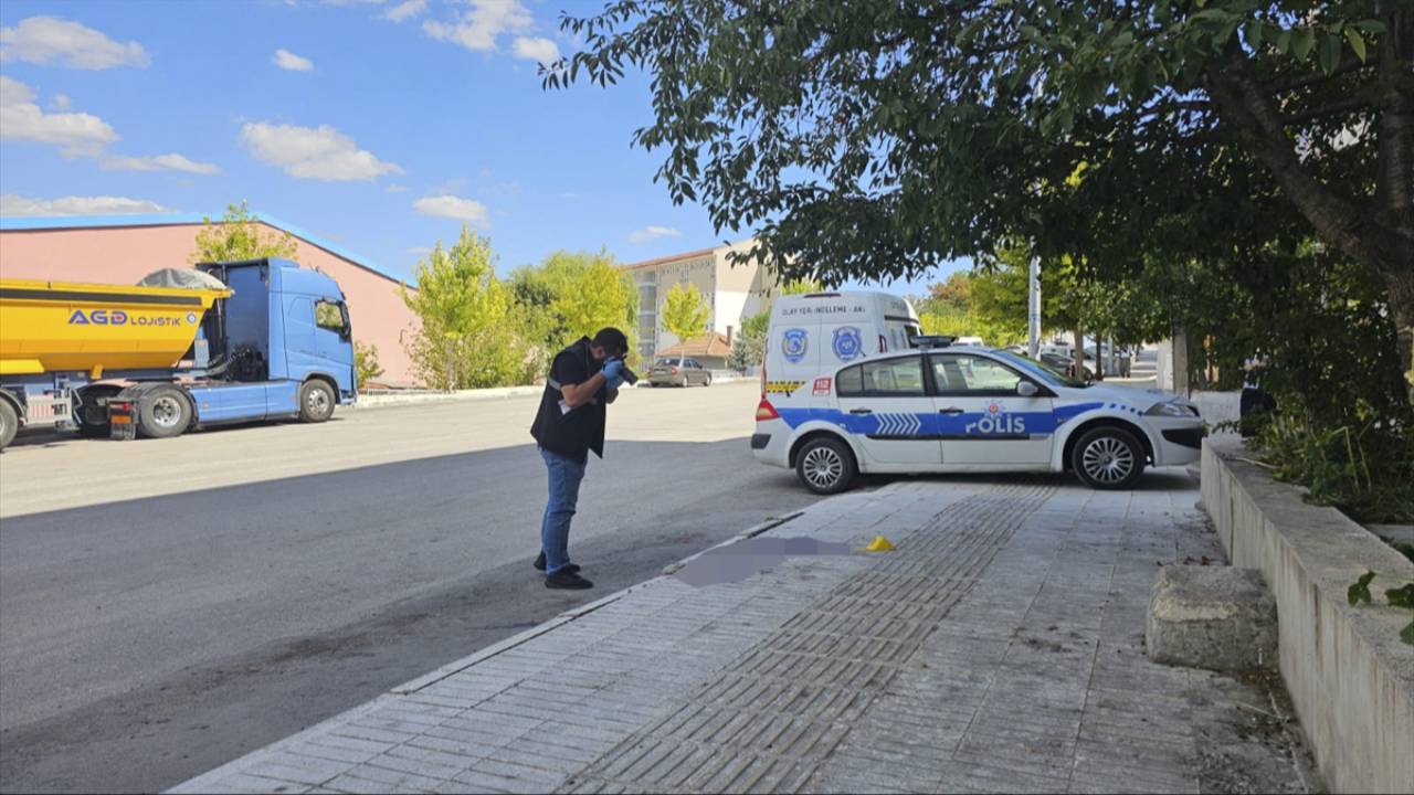 Çorum'daki bıçaklı kavgada 17 yaşındaki genç yaralandı...