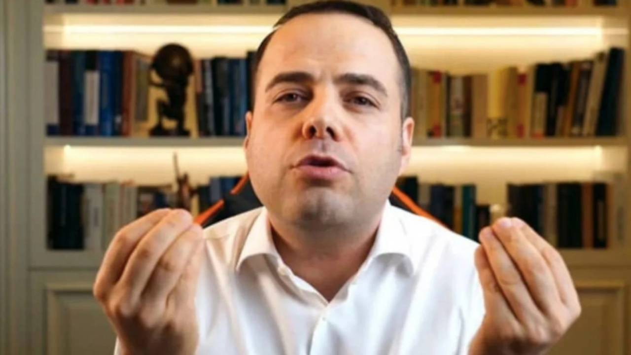 Özgür Demirtaş'a Ak trolükle suçladığı Öznur Küçüker Sirene'den yanıt