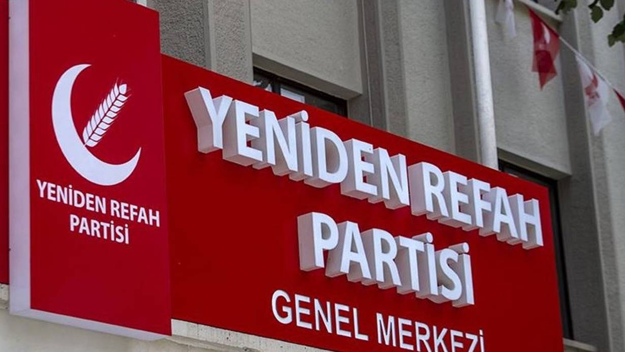 Yeniden Refah'ta istifa çatlağı büyüyor