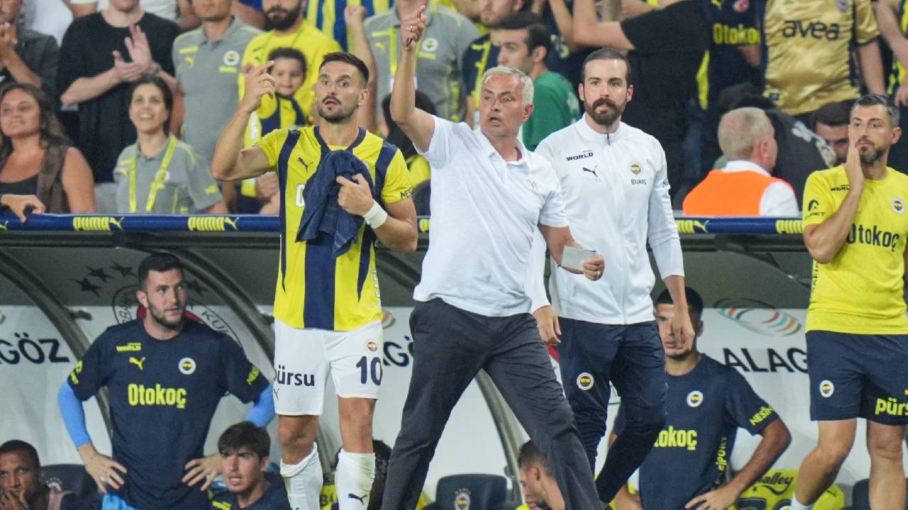 Mourinho, Göztepe maçında kadroyu değiştirecek