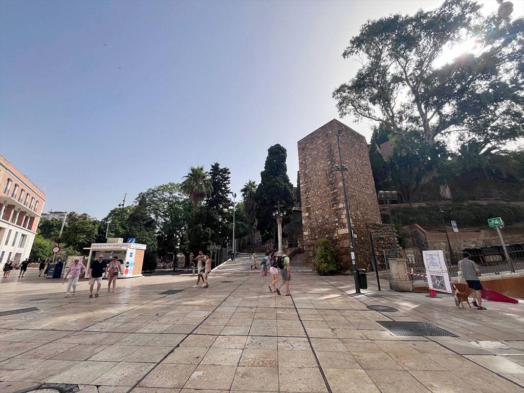 Alcazaba de Malaga kalesi