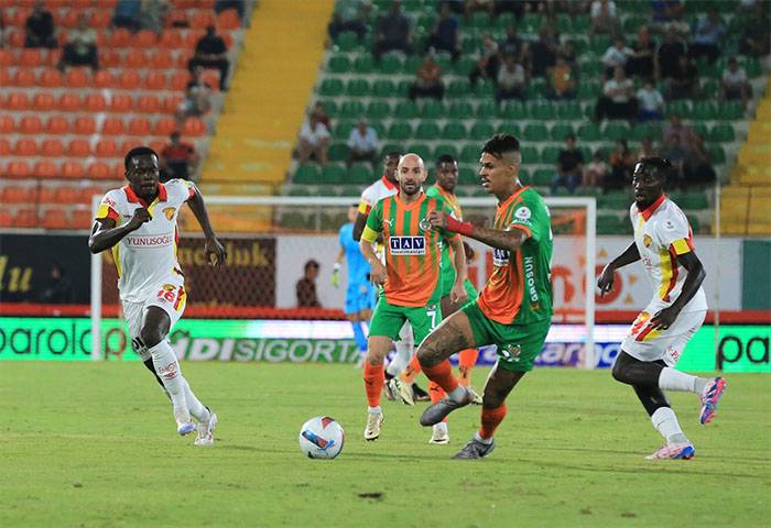 Alanyaspor ile Göztepe yenişemedi