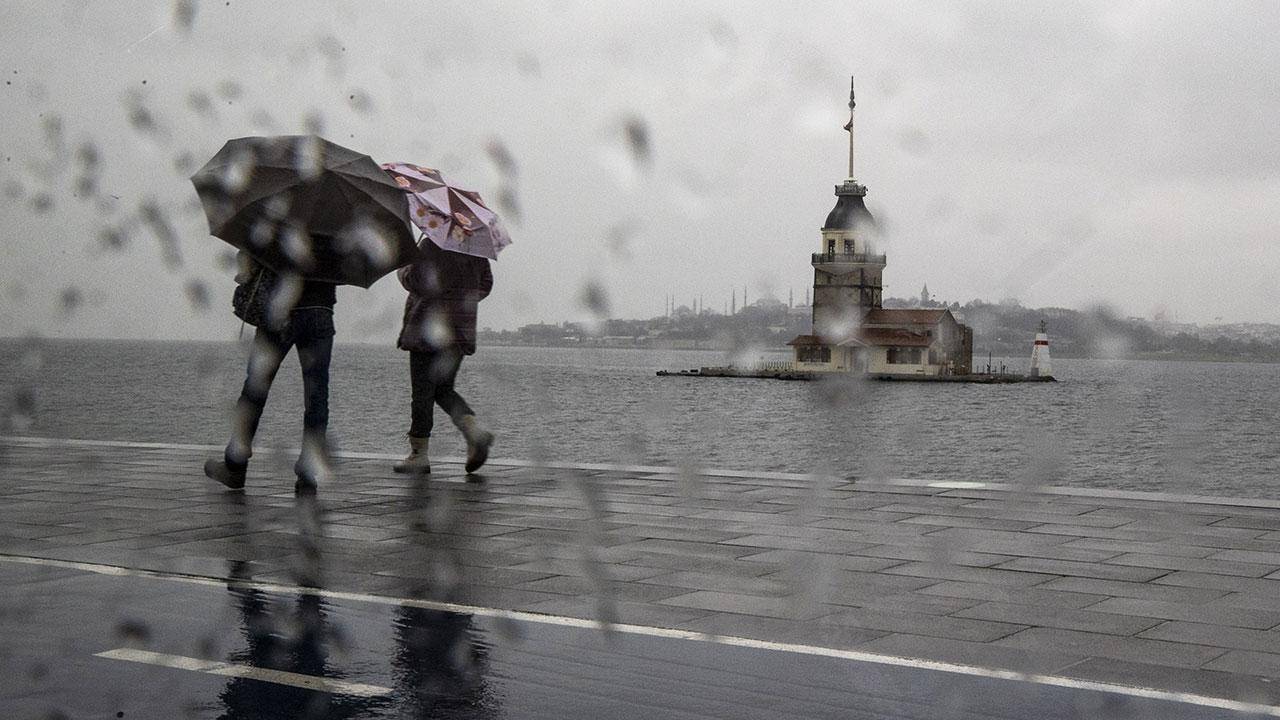 Meteoroloji'den İstanbul için sağanak yağış uyarısı! Saat verdi