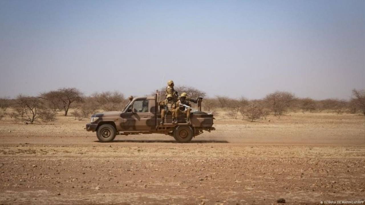 Burkina Faso'daki terör saldırısında yüzlerce ölü olduğu iddia edildi