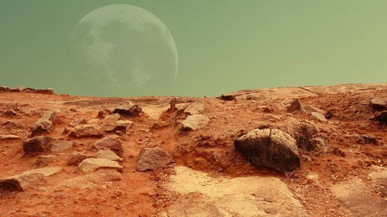 Mars'ta antik göl bulundu: Dünya gölleri solda sıfır!