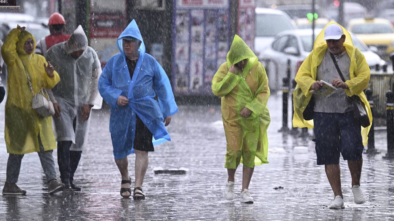 Meteoroloji uyardı: Kuvvetli sağanak geliyor!