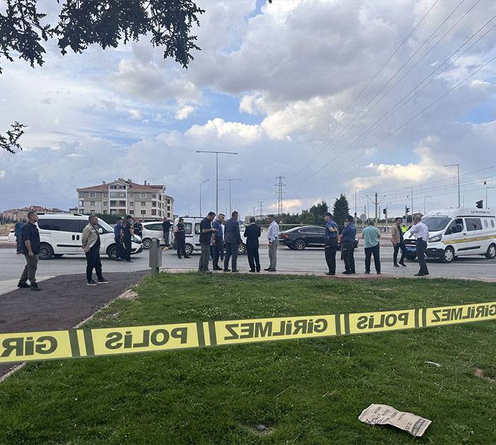 Çalıntı araçtan açılan ateşle 2 polis memuru yaralandı