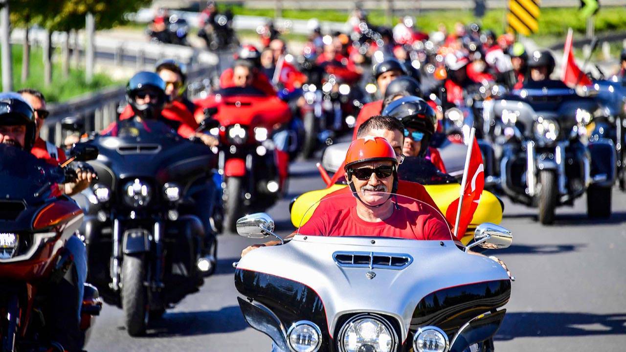 Ankara'da motorcular pedallarını gazilerle birlikte çevirdi!