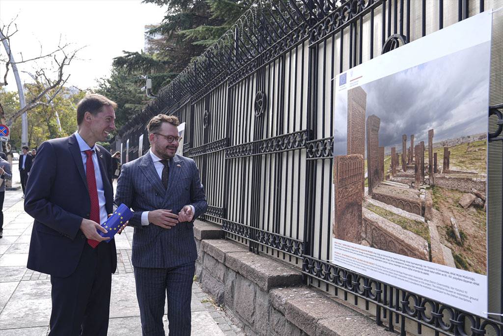 Ankara'da ''Ortak Kültür ve Değerler'' fotoğraf sergisi açıldı