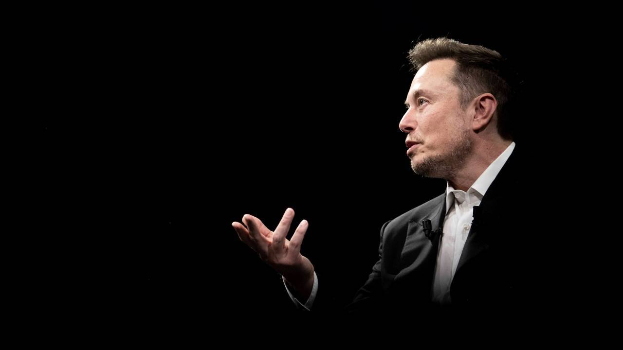 Elon Musk yaptığı hamleyle yasağı deldi...