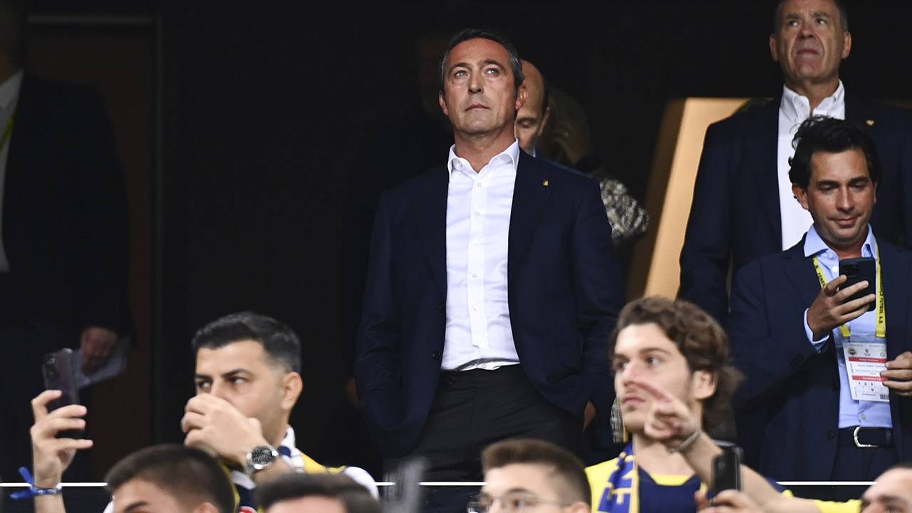 ''Ali Koç, soyunma odasına indi'' iddiasına Fenerbahçe'den açıklama