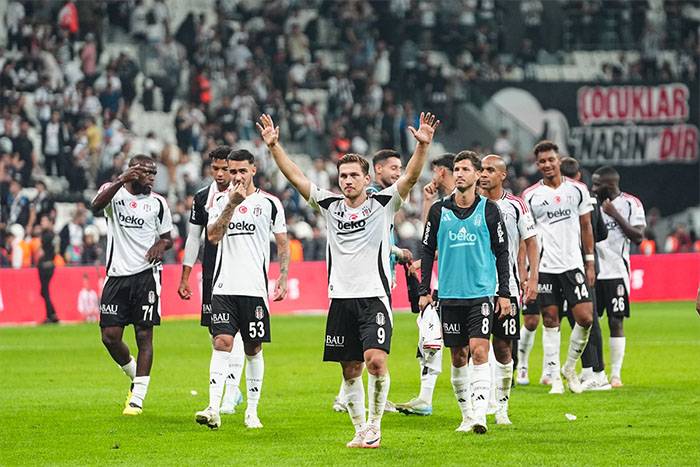 Beşiktaş zorlu mücadeleden 3 puanla ayrıldı