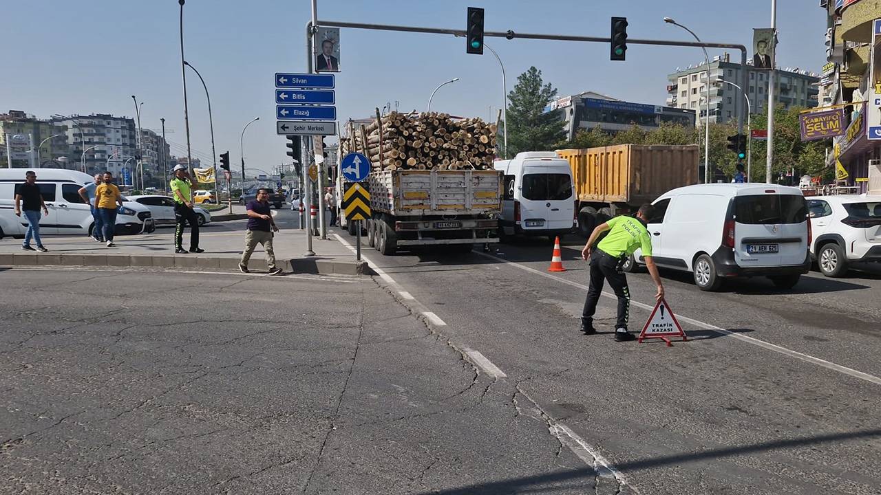 Diyarbakır’da TIR’ın altında sürüklenen kişi öldü