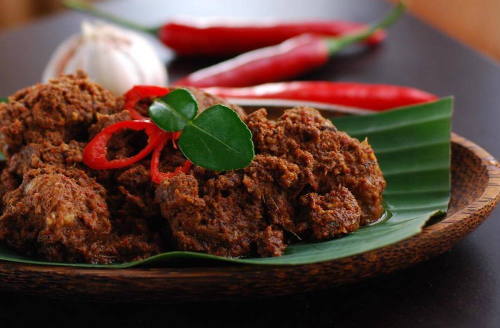 Akıllı Elektrikli Düdüklü Tencerede Deneyebileceğin: Aromatik Beef Rendang Tarifi