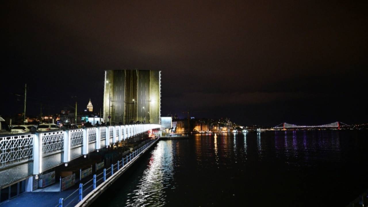 Galata ve Atatürk köprülerinde bakım çalışması