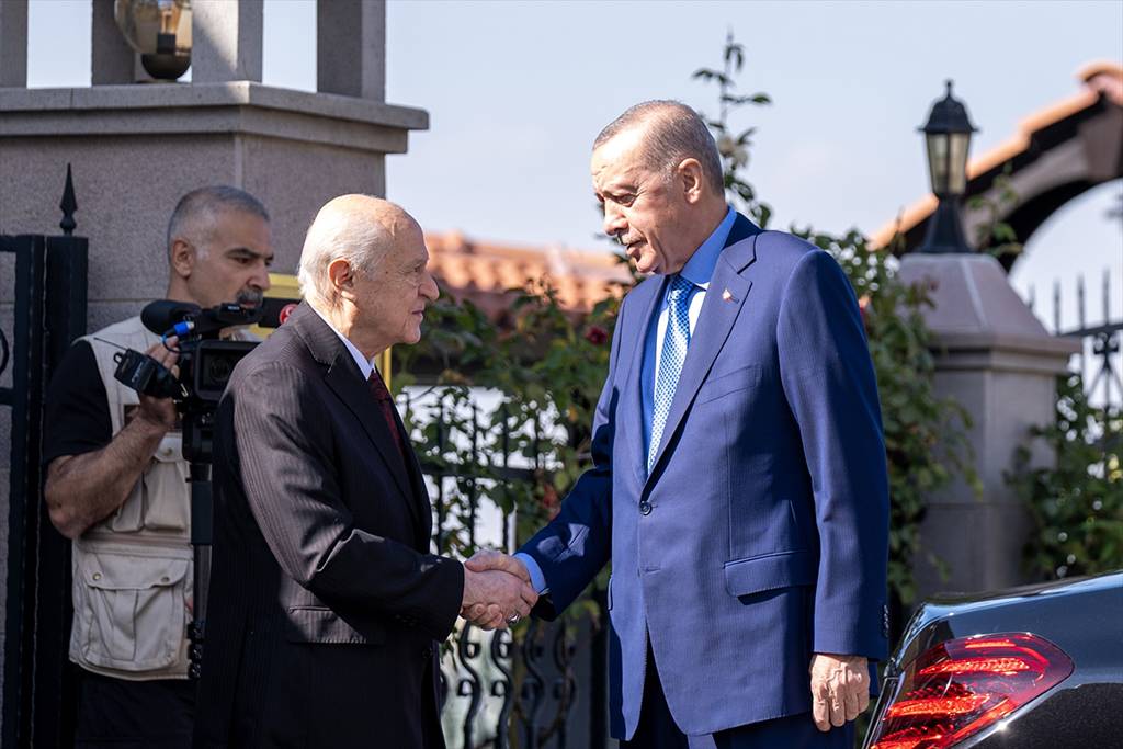 Erdoğan ile Bahçeli görüşmesi sona erdi