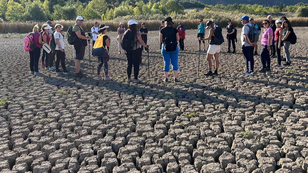 Eğirdir Gölü'nün beslediği Kovada Gölü de can çekişiyor