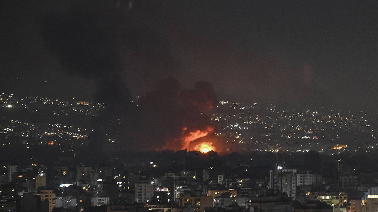 İsrail, Beyrut'un güneyine bomba yağdırıyor!