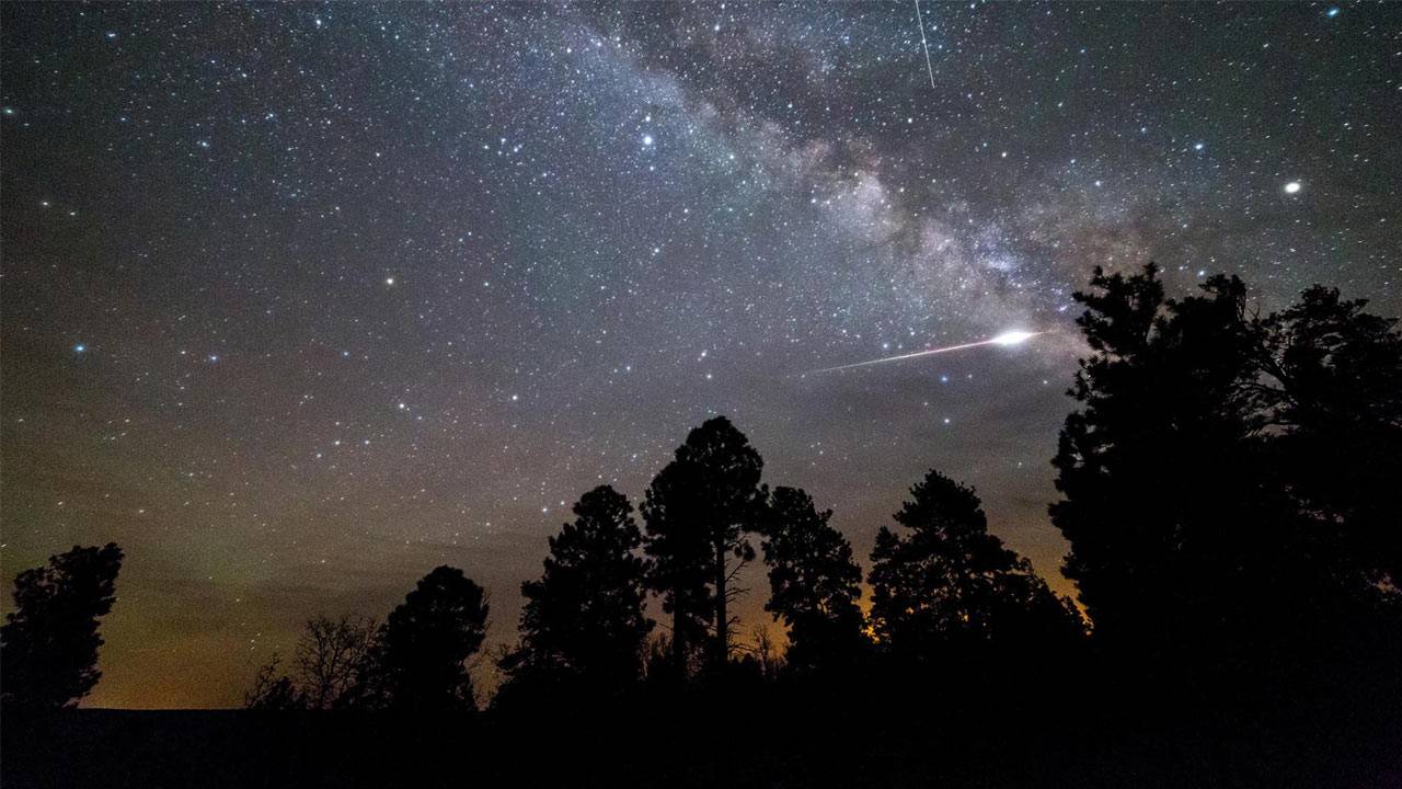 NASA açıkladı: Bu ay hangi gökyüzü olayları yaşanacak?