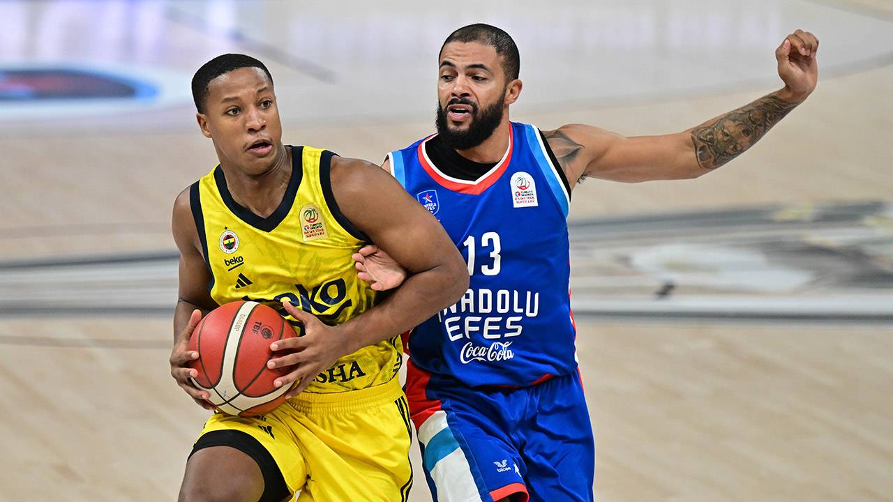 EuroLeague'de Anadolu Efes ve Fenerbahçe Beko karşı karşıya