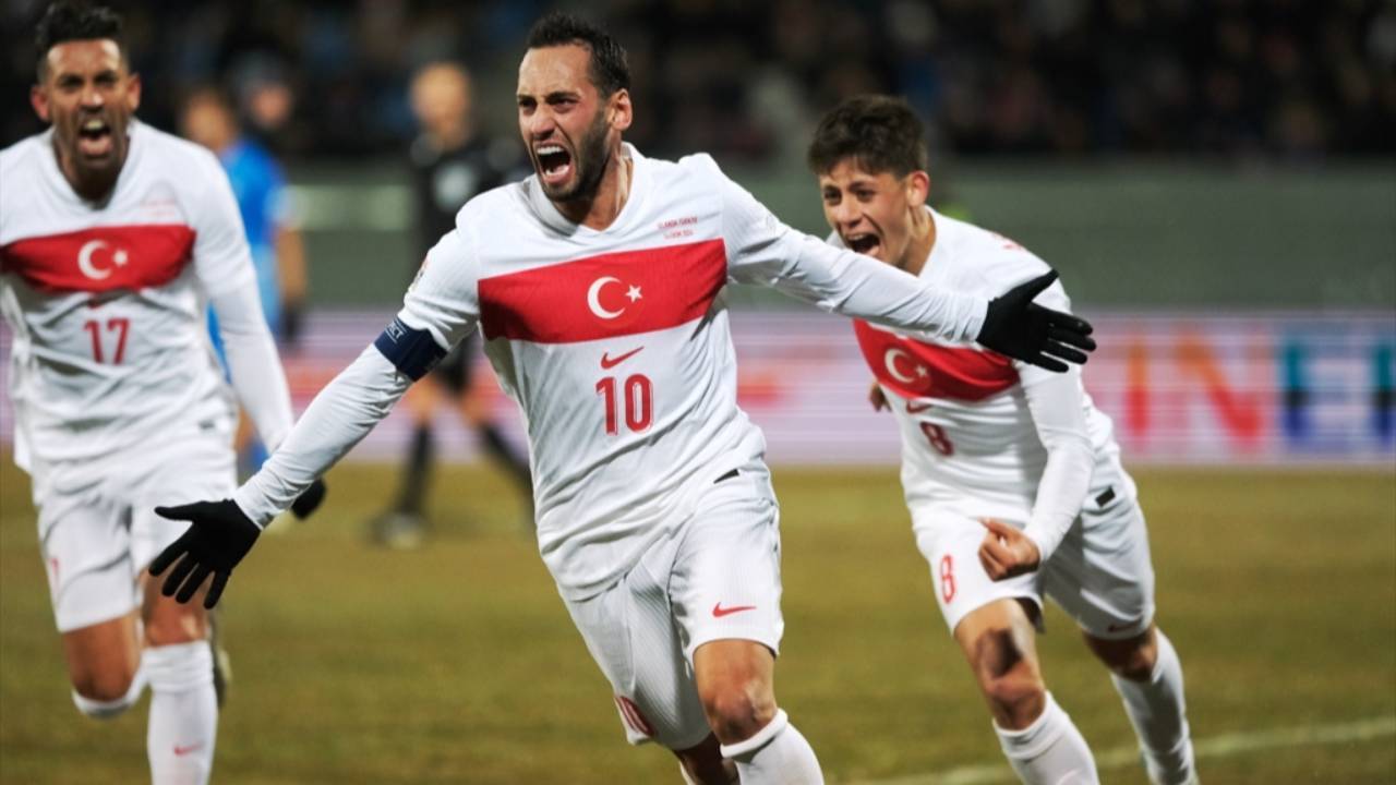 Hakan Çalhanoğlu: Milletimizi gururlandırmak istiyoruz